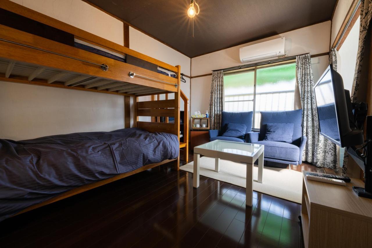 Bed&Cafe Onzo オンゾー Hotel Onomichi Bagian luar foto