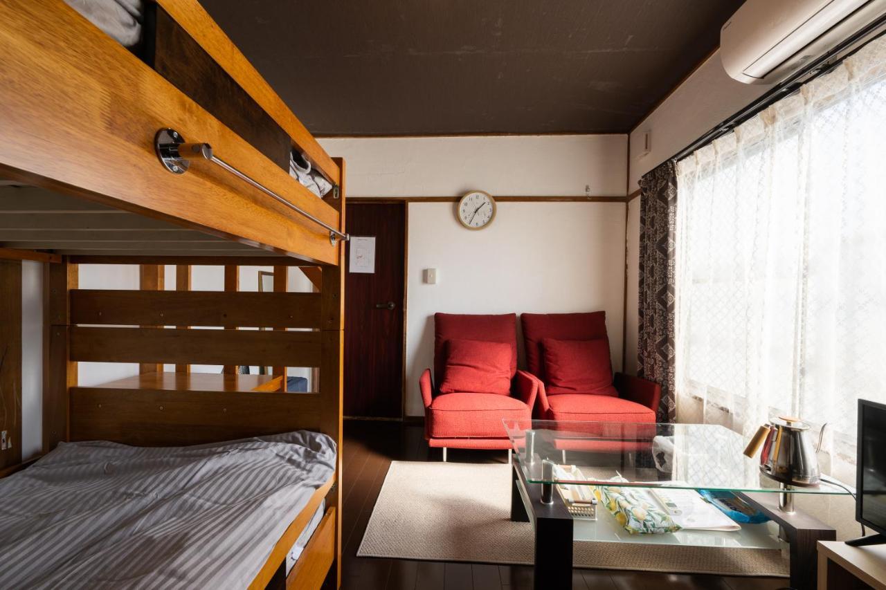 Bed&Cafe Onzo オンゾー Hotel Onomichi Bagian luar foto