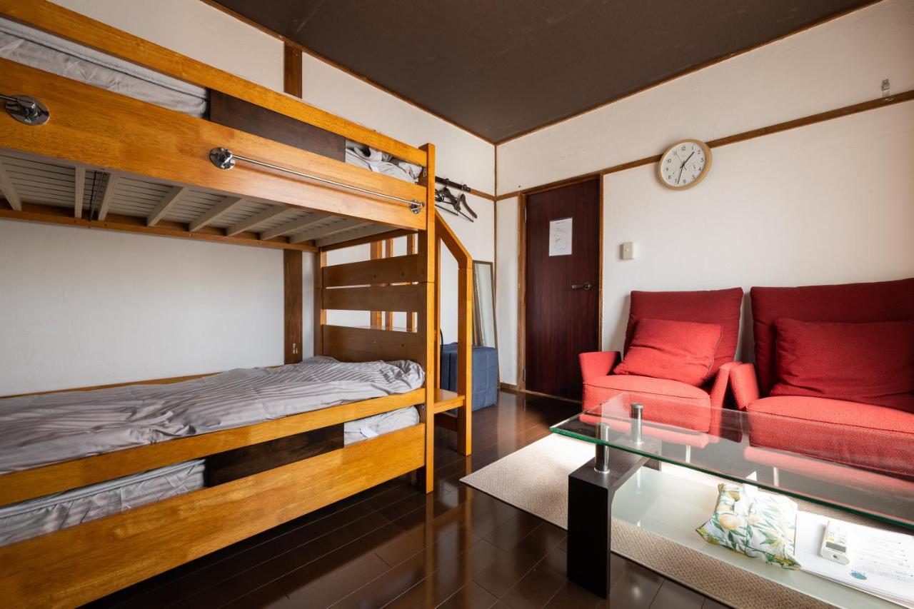 Bed&Cafe Onzo オンゾー Hotel Onomichi Bagian luar foto