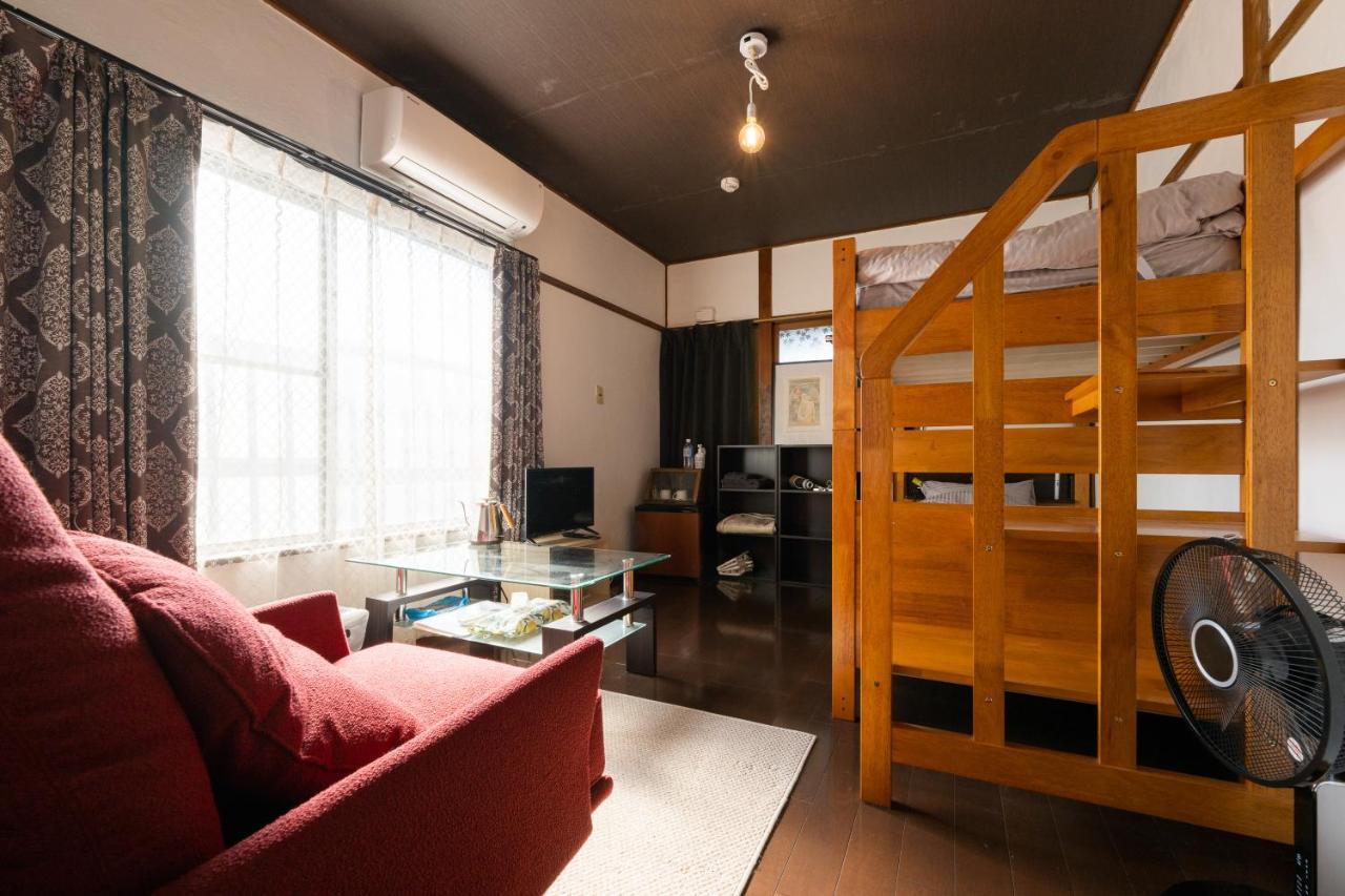 Bed&Cafe Onzo オンゾー Hotel Onomichi Bagian luar foto